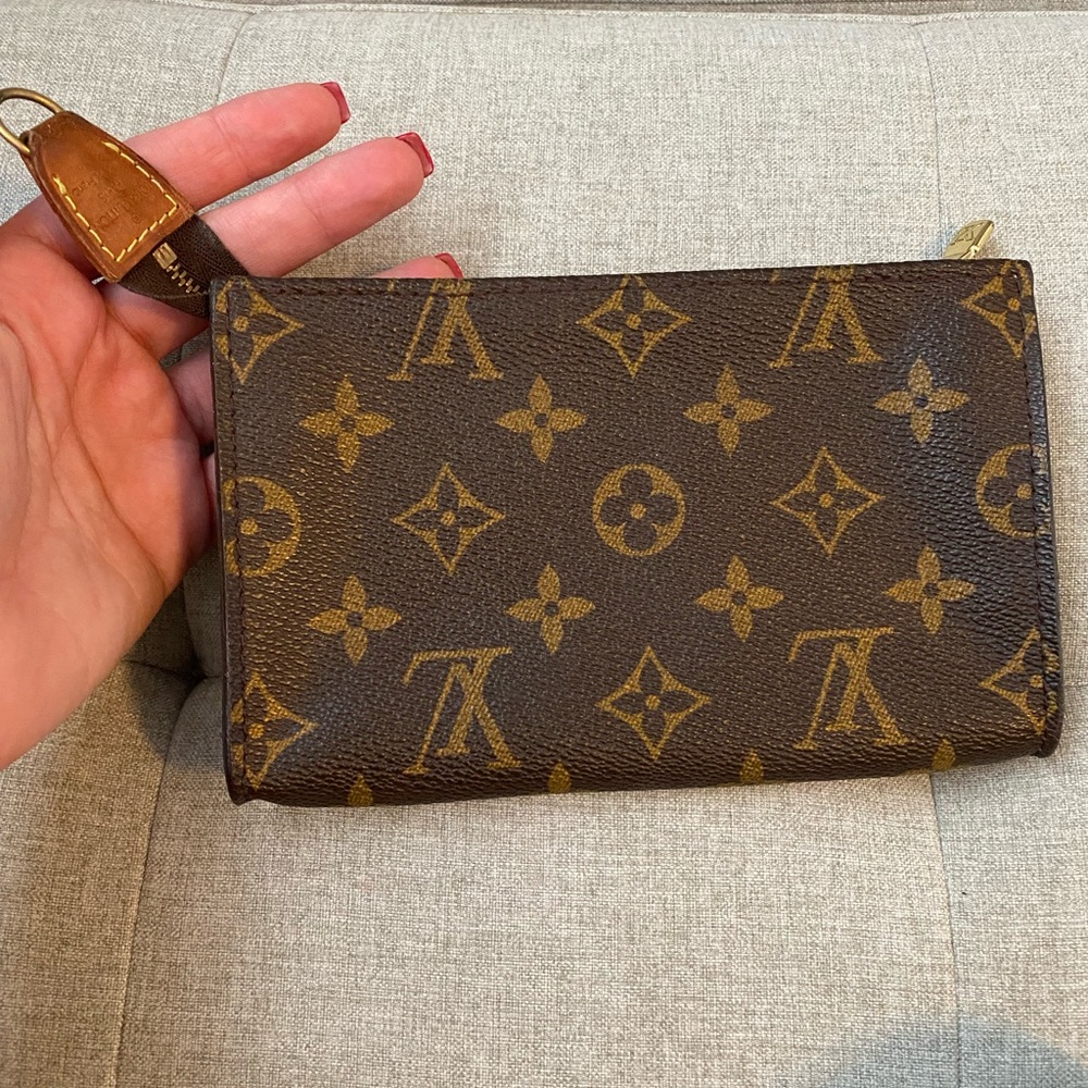 Pouch